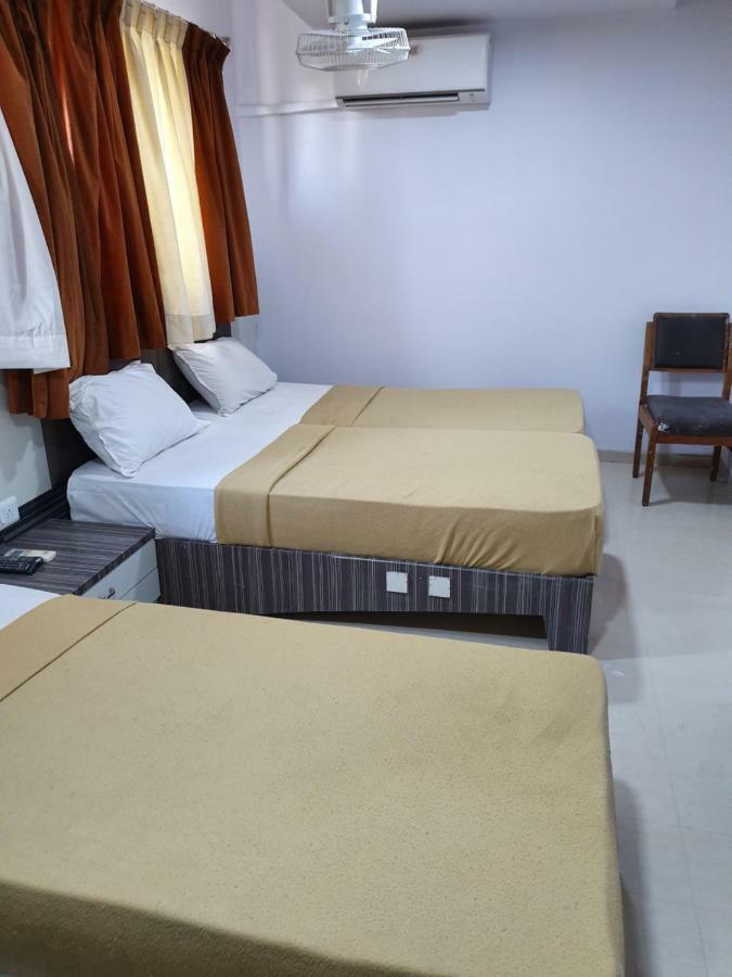 Hotel Apex Наві-Мумбаї Екстер'єр фото