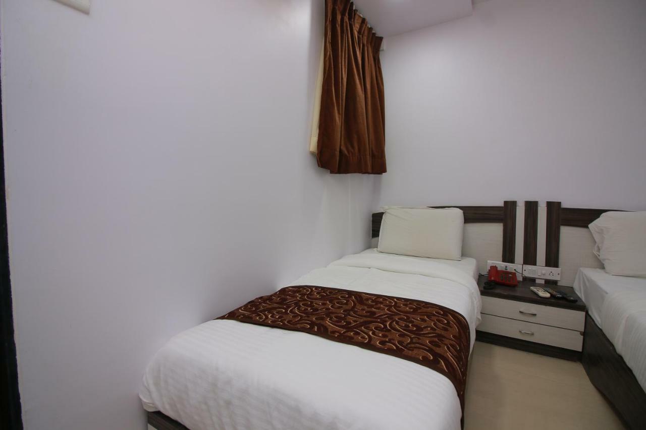 Hotel Apex Наві-Мумбаї Екстер'єр фото